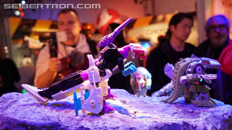 Transformers News: Gallery of Transformers Earthrise Display from #HasbroToyFair 2020